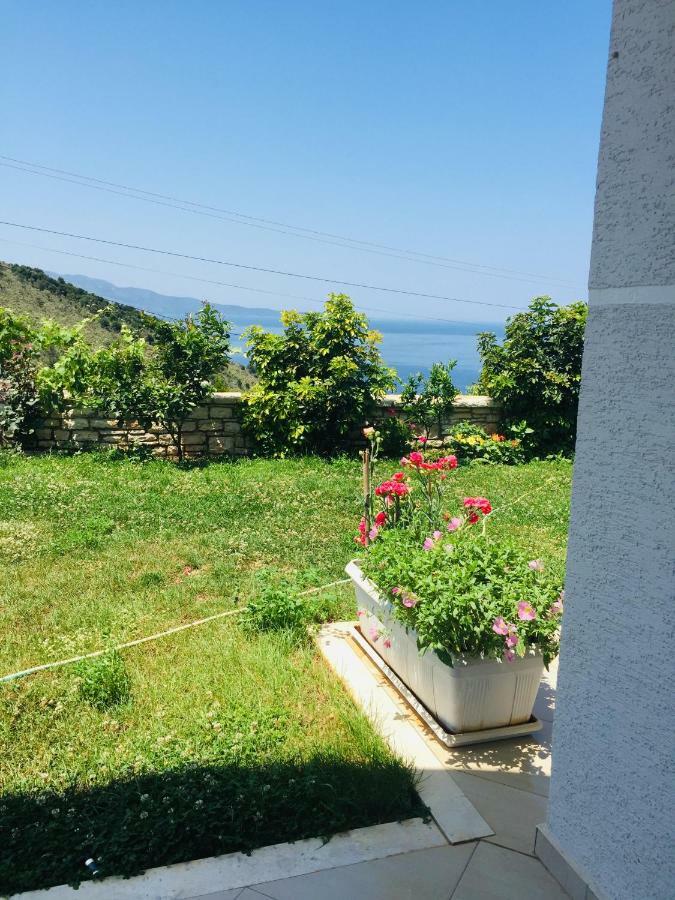 Sunset House Apartment Ксамил Екстериор снимка