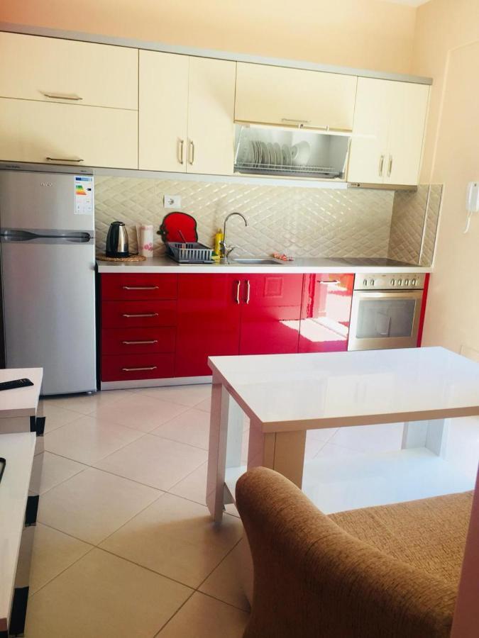 Sunset House Apartment Ксамил Екстериор снимка