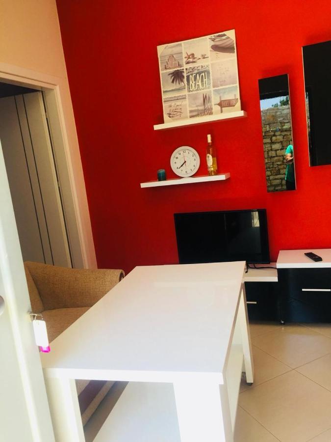 Sunset House Apartment Ксамил Екстериор снимка